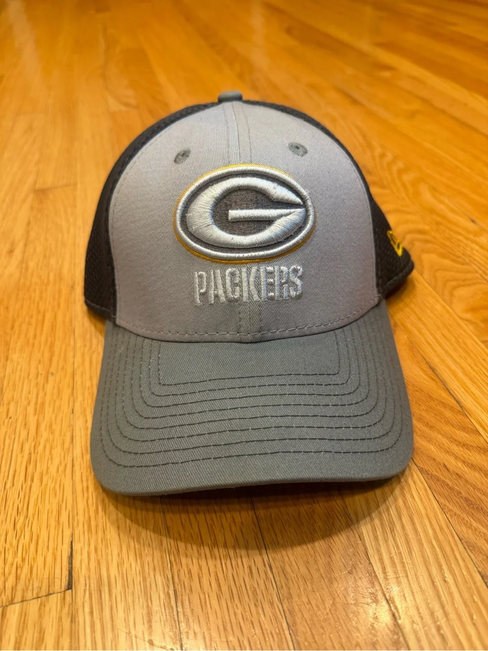 Green Bay Packers NFL Grey Mesh-Back Cap